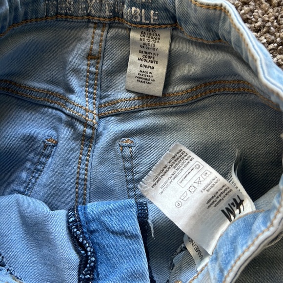 H&M Girl’s Jeans 👖 - Picture 3 of 6